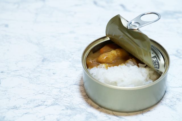 カレー缶